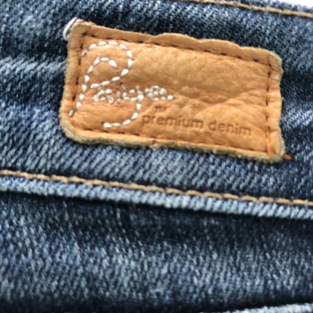 Paige women’s distressed jeans size 26. - Picture 6 of 7